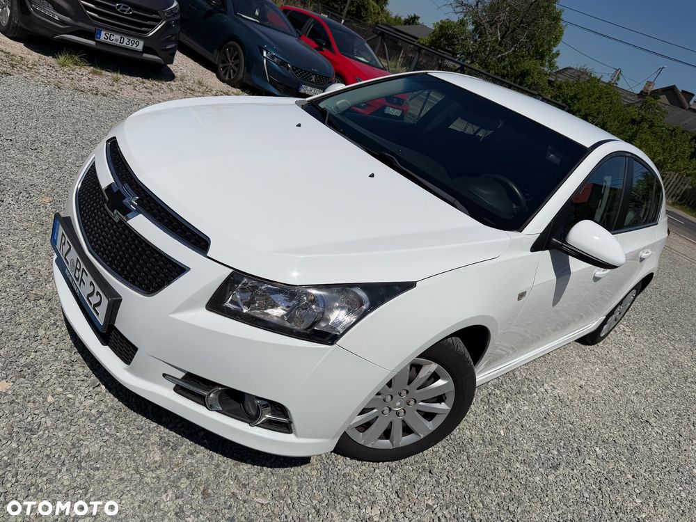 Chevrolet Cruze 1.6 LT - 22