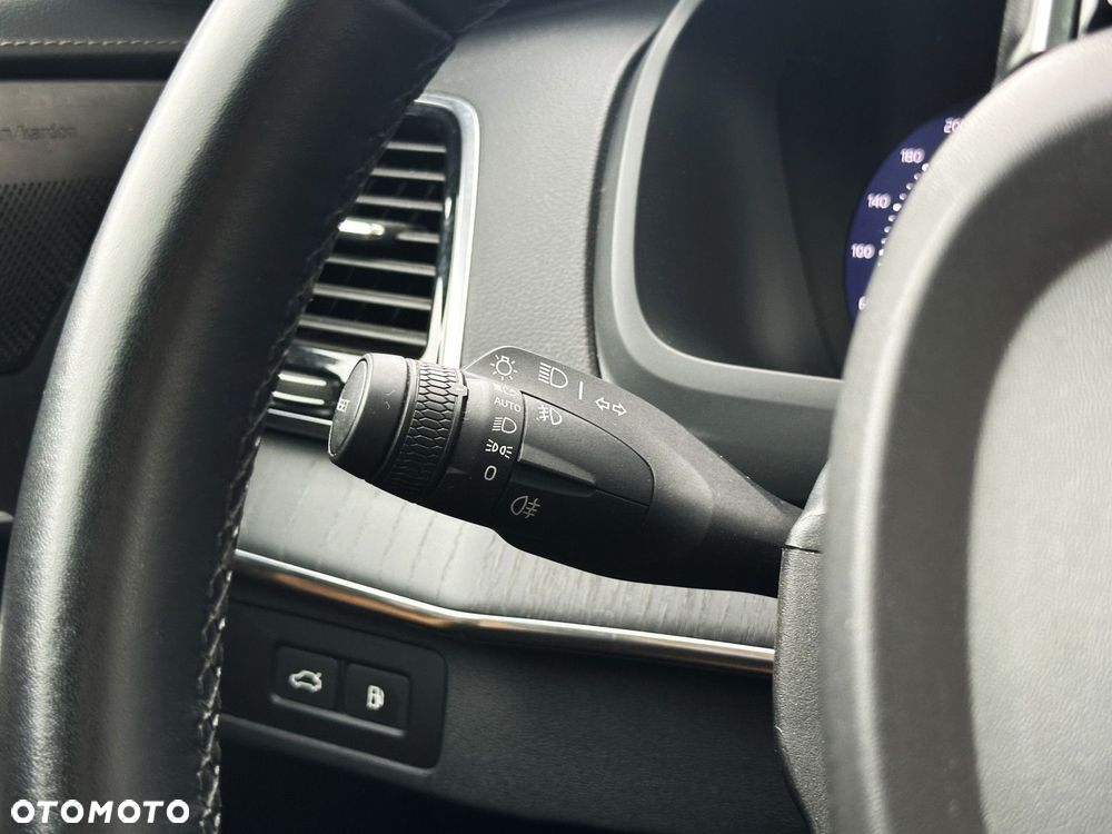 Volvo XC 90 - 24