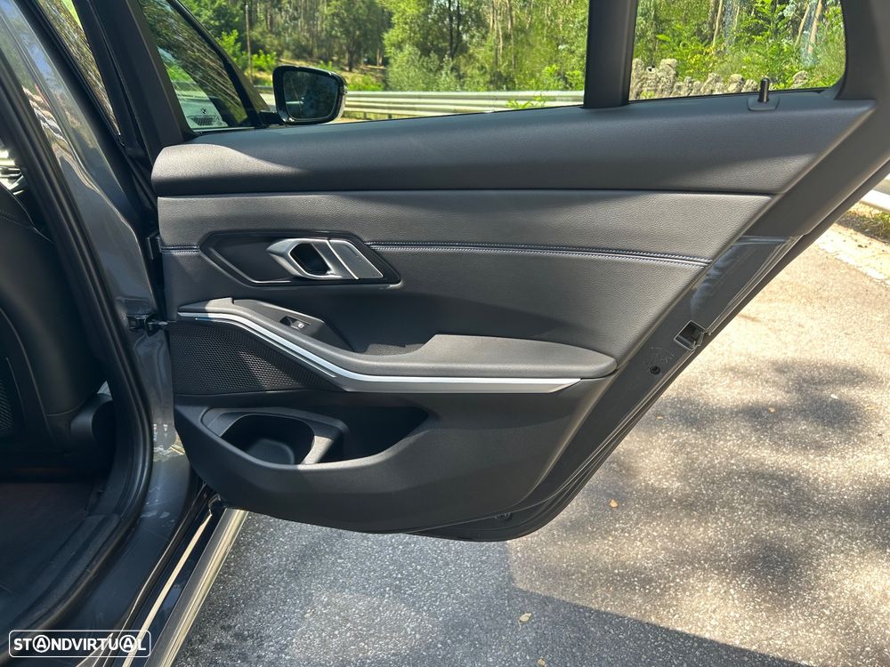 BMW 330 e Pack M Auto - 18
