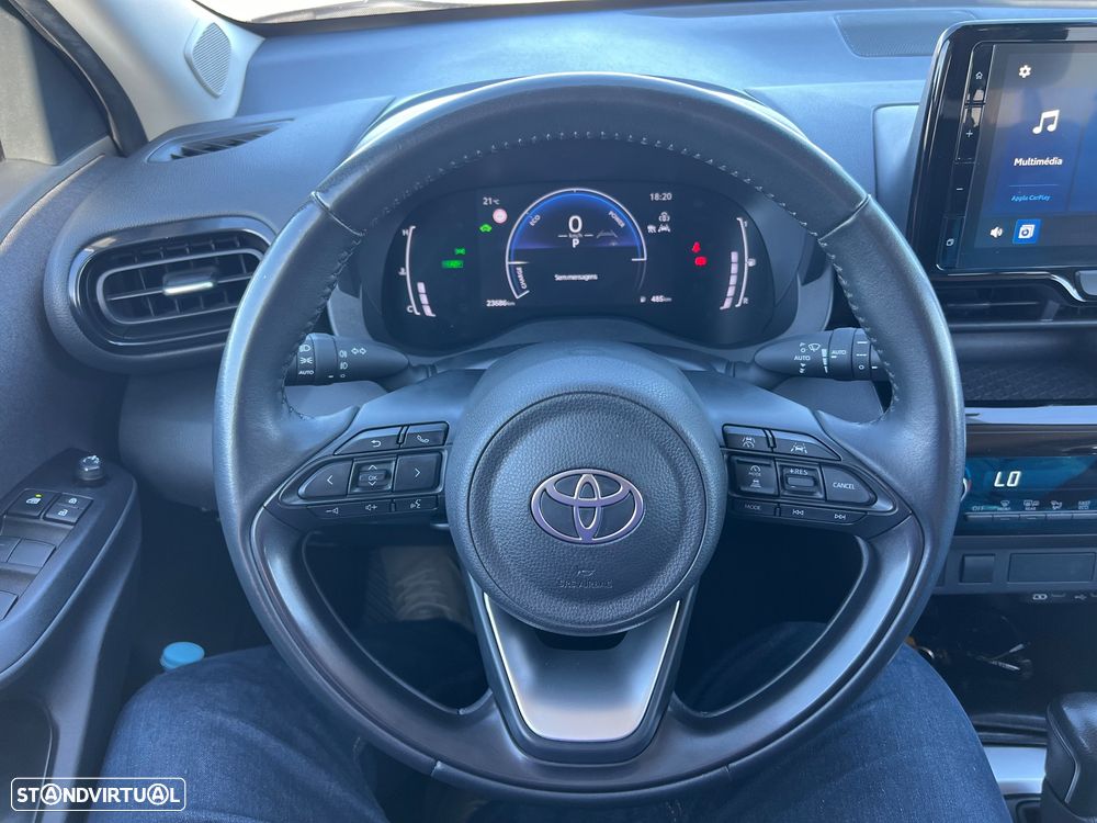 Toyota Yaris Cross 1.5 HDF Comfort Plus - 25