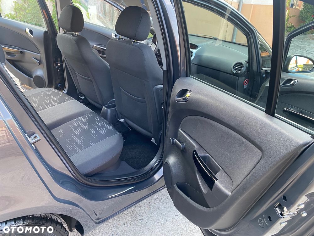 Opel Corsa - 18