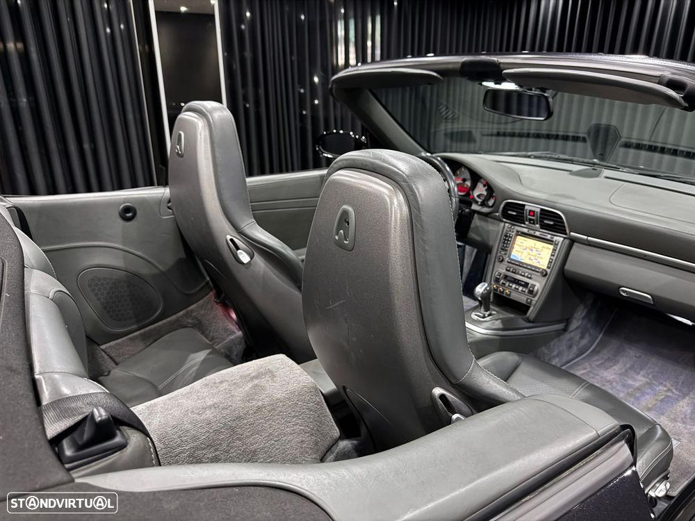 Porsche 911 (997) Carrera 4 S Cabriolet Tiptronic - 34