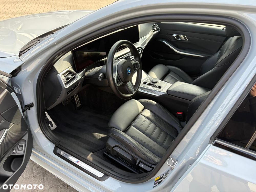 BMW Seria 3 320e M Sport sport - 10