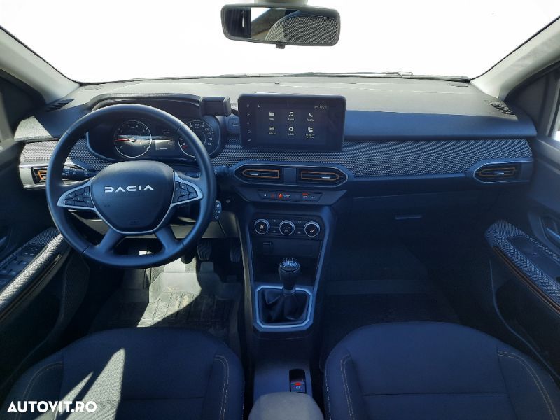 Dacia Sandero - 10