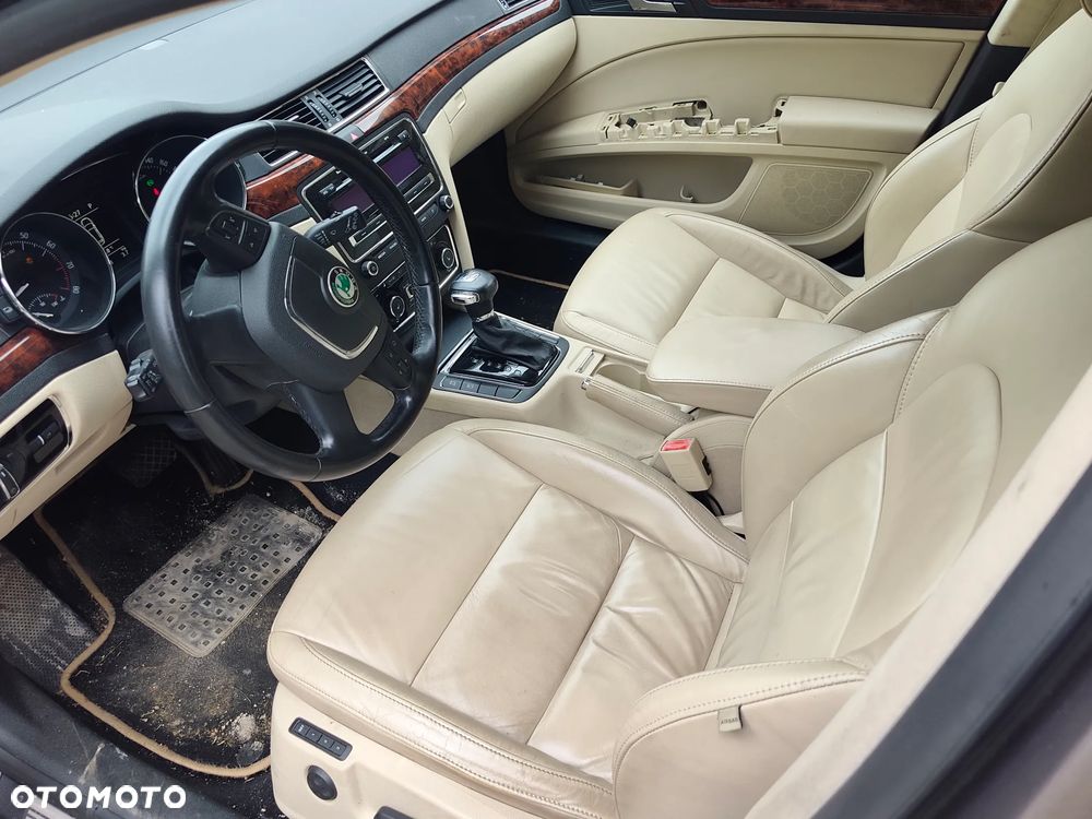 Skoda Superb 3.6 FSI 4x4 Elegance DSG - 12