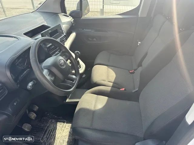 Toyota PROACE CITY 3 LUG. - 11