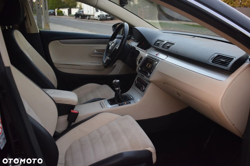 Volkswagen Passat CC 2.0 TDI DPF - 12