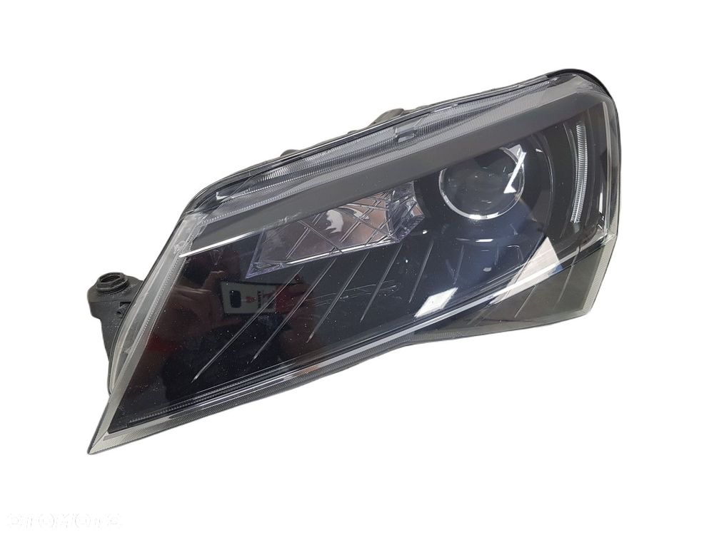 SKODA SUPERB 3 III LAMPA LEWA PRZEDNIA PRZÓD XENON LED 3V1941015B - 1