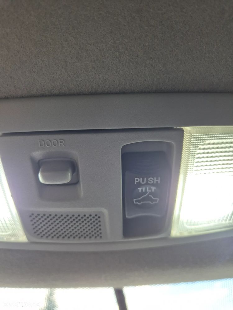 Mitsubishi Outlander 2.0 DID Instyle - 11
