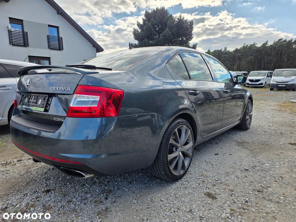Skoda Octavia Combi 2.0 TSI (Green tec) DSG RS - 15