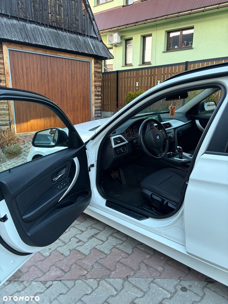 BMW Seria 3 320d - 5