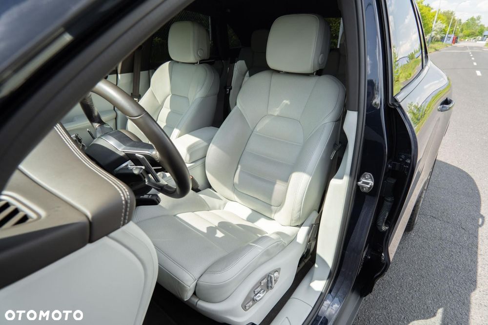 Porsche Macan Standard - 13