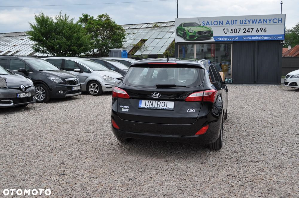 Hyundai i30 i30cw 1.6 Fifa World Cup Edition - 7