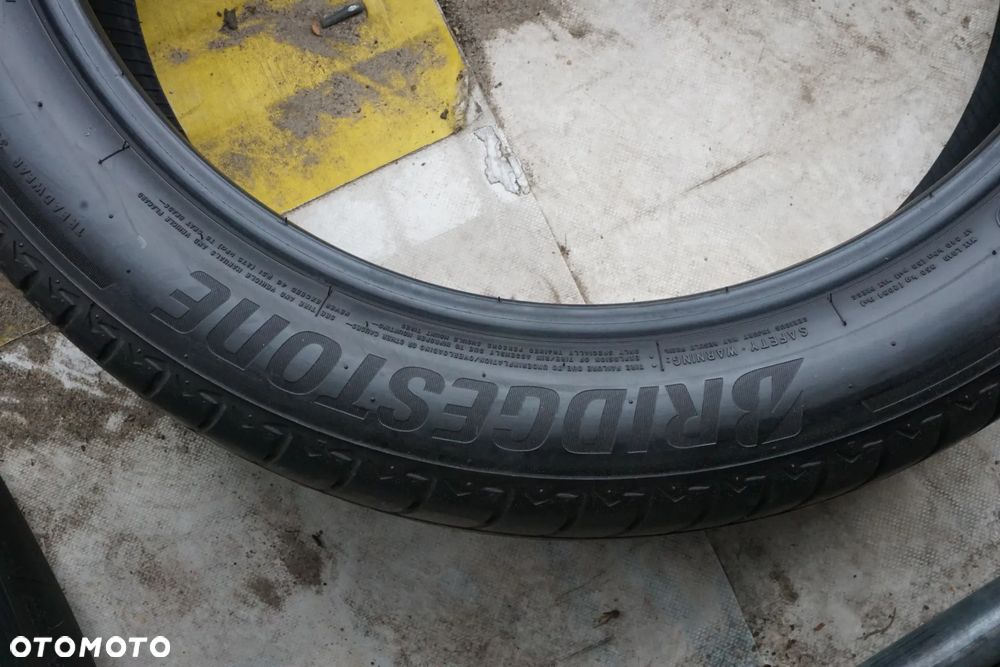 275 40 20 Bridgestone alenza RSC - 5