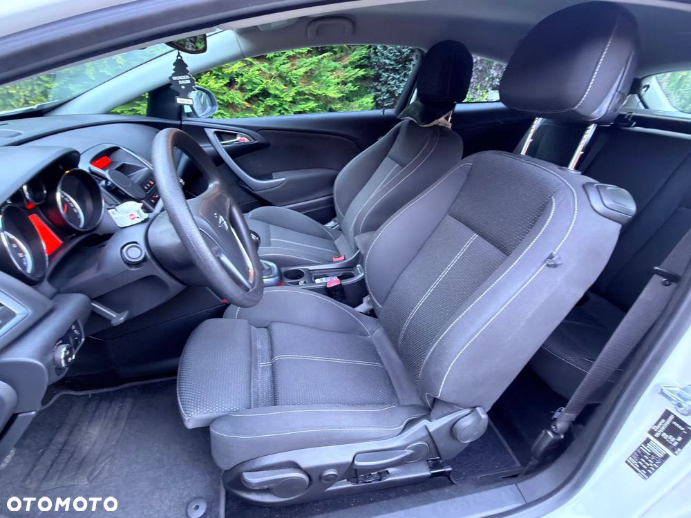 Opel Astra 1.4 Turbo Innovation - 11