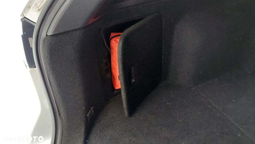 Mazda 6 2.0 Exclusive - 28