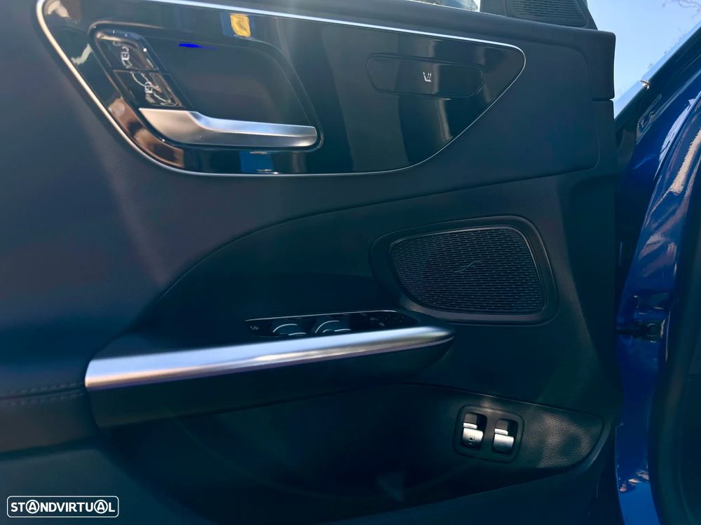 Mercedes-Benz C 300 - 23