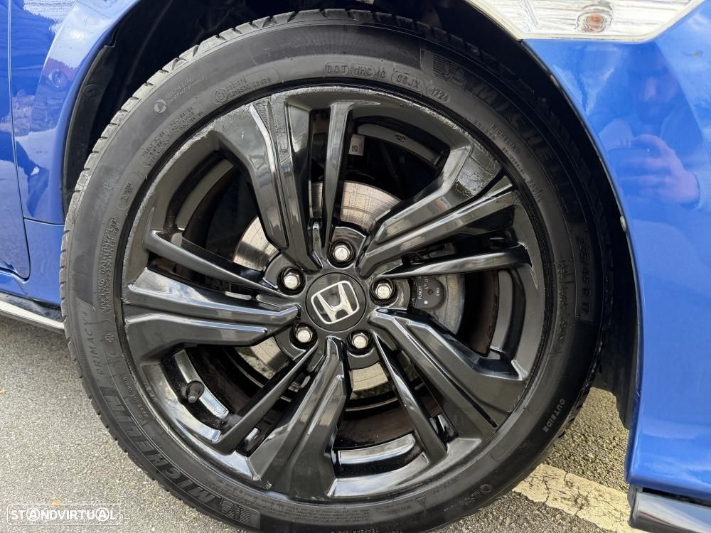 Honda Civic 1.0 i-VTEC Turbo CVT Dynamic Limited Edition - 3