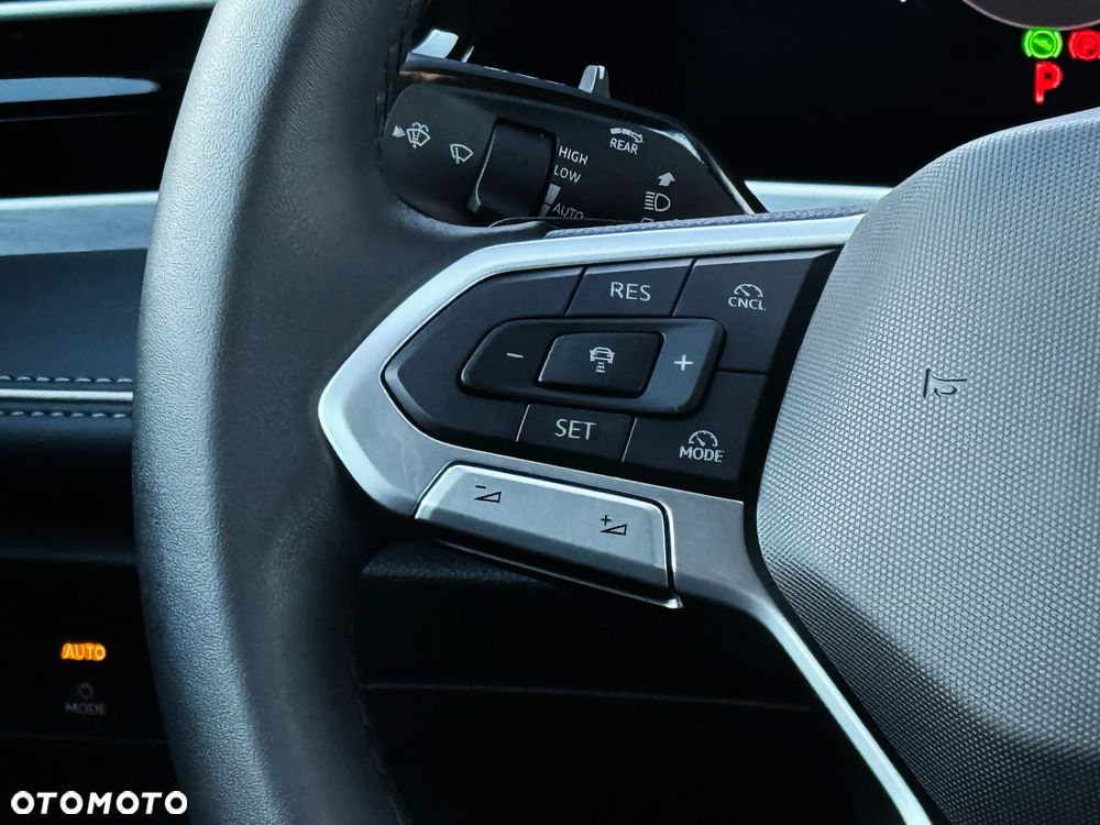 Volkswagen Passat Variant 2.0 TDI SCR Business Plus DSG - 20