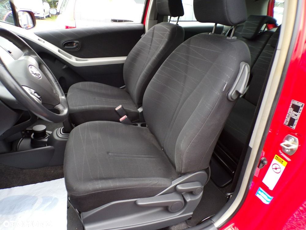 Toyota Yaris - 26