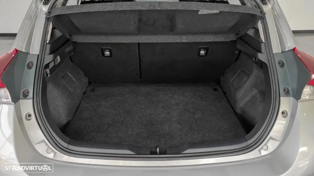 Toyota Auris - 19