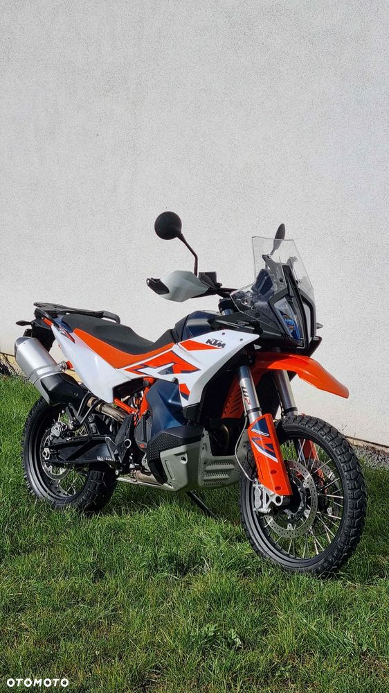 KTM Adventure - 10
