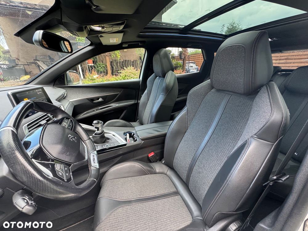Peugeot 3008 1.5 BlueHDi Allure S&S - 9