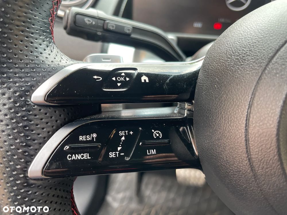 Mercedes-Benz GLB 200 d AMG Line 8G-DCT - 7