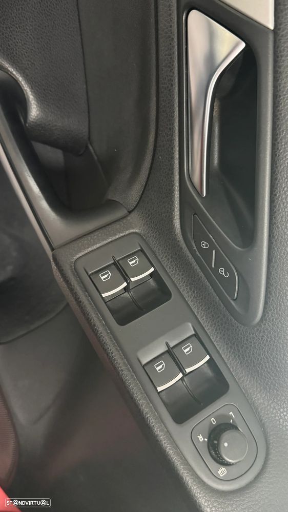 VW Golf Cabriolet 1.6 TDi BlueMotion Life - 19