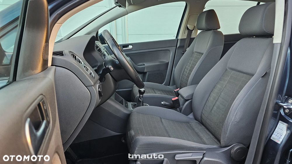 Volkswagen Golf Plus - 25