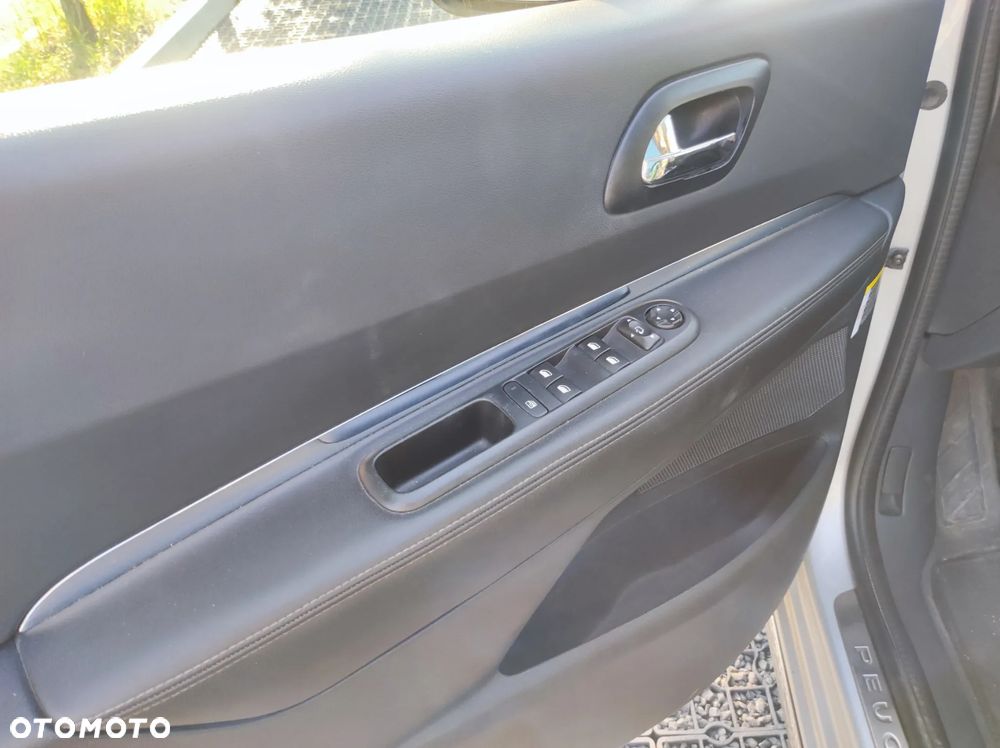 Peugeot 3008 BlueHDi 120 Stop & Start Allure - 13