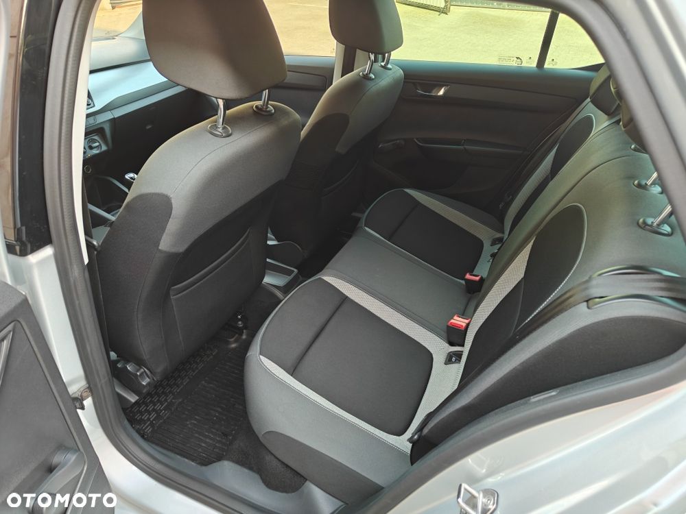 Skoda Fabia - 8