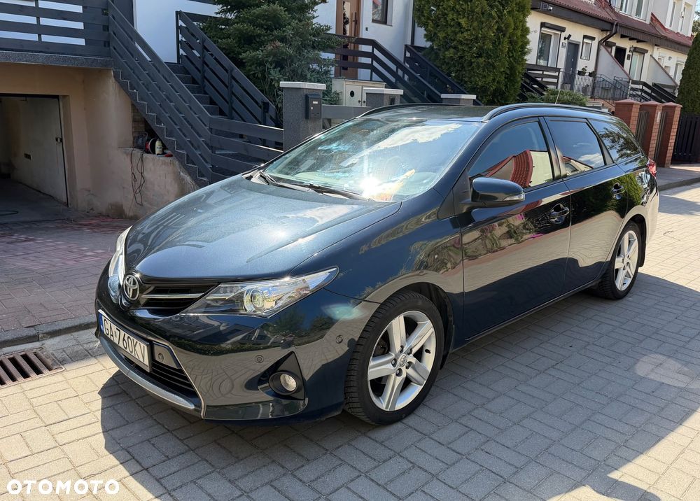 Toyota Auris 1.6 Premium - 10