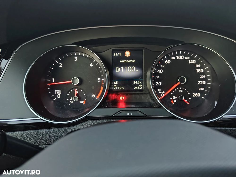 Volkswagen Passat 2.0 TDI SCR Business - 7