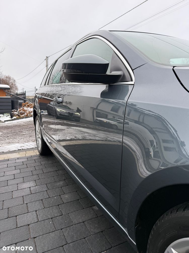 Skoda Octavia 1.4 TSI Ambition DSG - 6