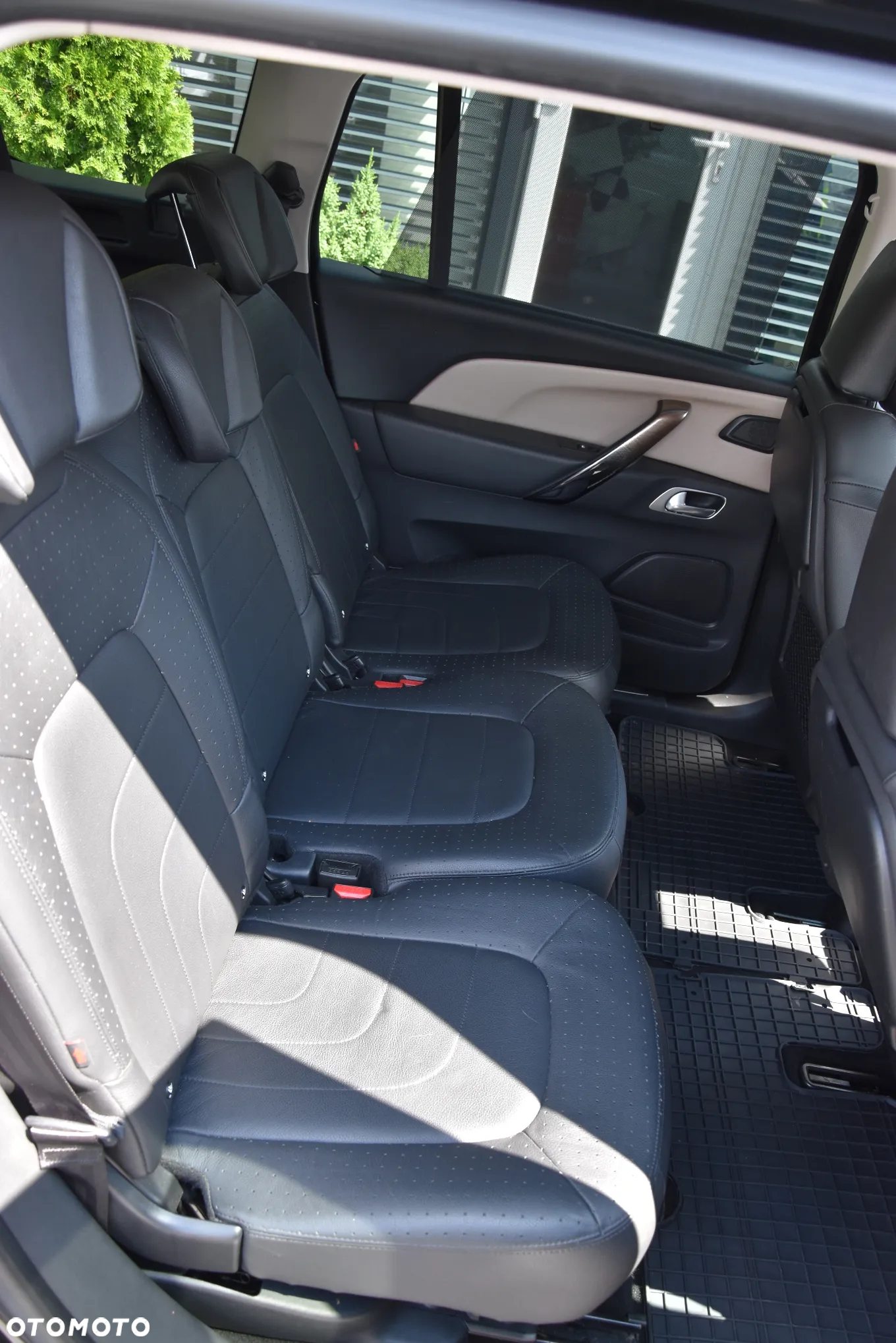 Citroën C4 Grand Picasso BlueHDi 150 EAT6 Exclusive - 19