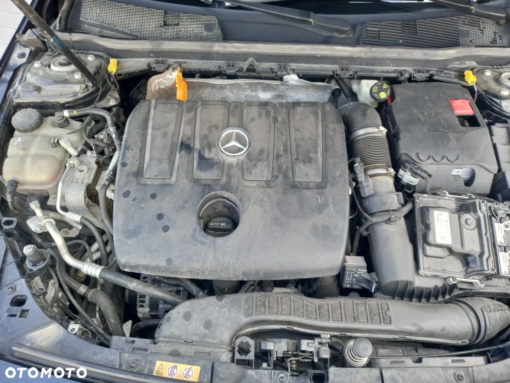 Mercedes-Benz Klasa A 180 d Progressive 7G-DCT - 12