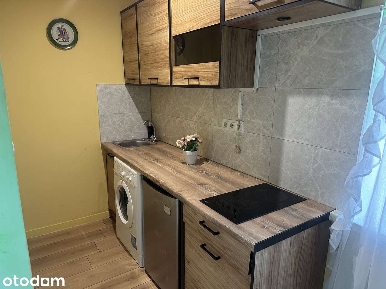 KAWALERKA Z TARASEM 9 m² | Wieliczka| Remont 2021 | Wolne od zaraz!