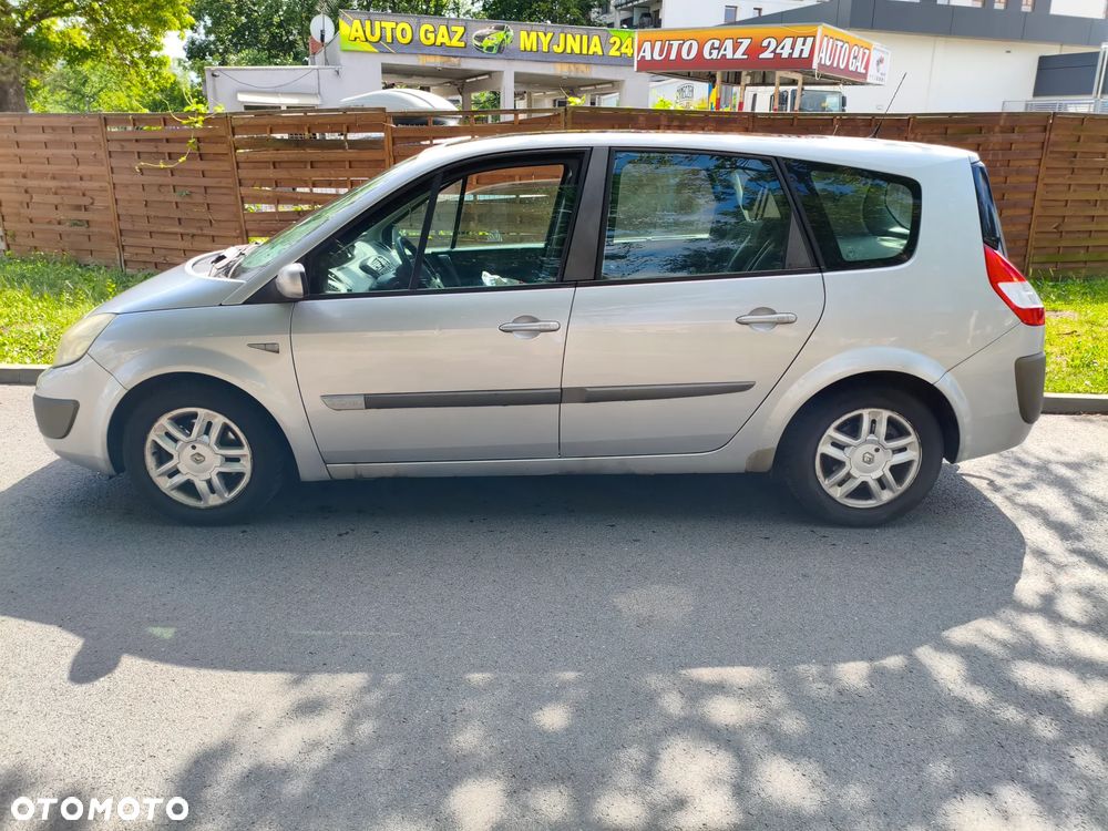 Renault Grand Scenic Gr 2.0 16V Emotion - 12