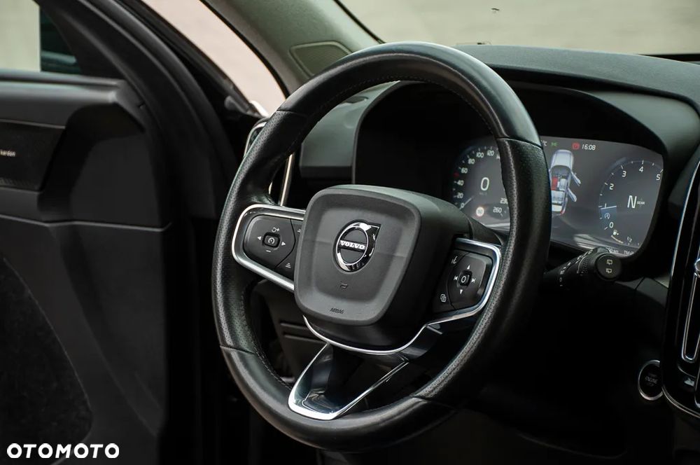 Volvo XC 40 T3 Inscription - 12