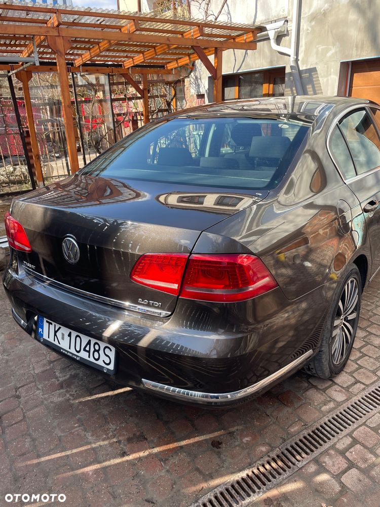 Volkswagen Passat 2.0 TDI Comfortline DSG - 4