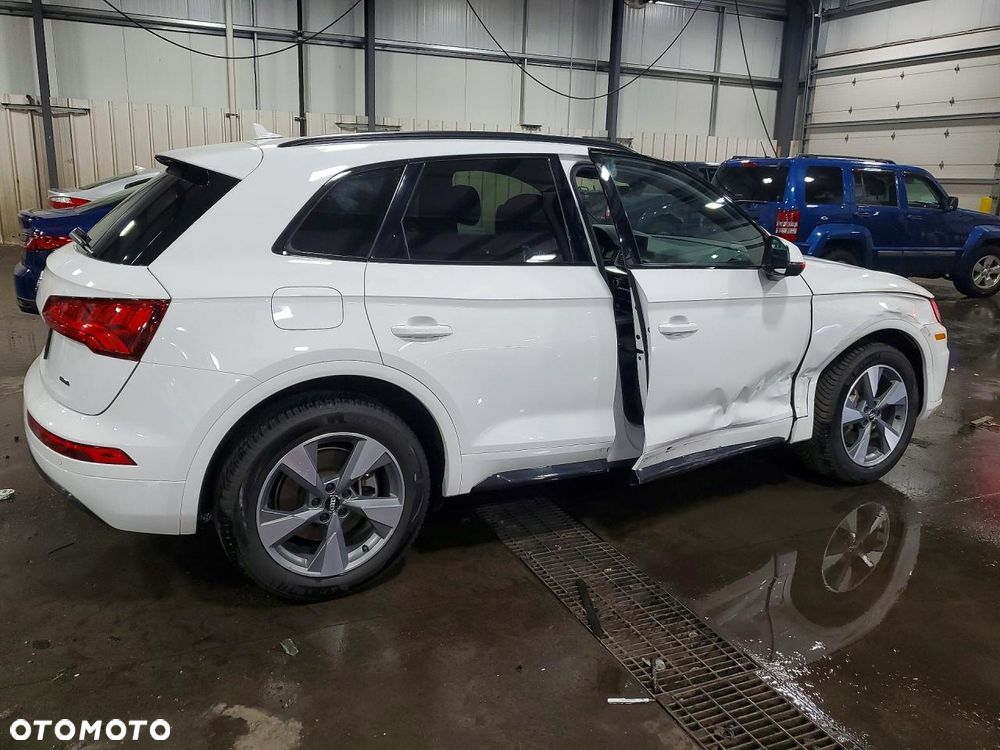Audi Q5 2.0 TFSI Quattro S tronic design - 4