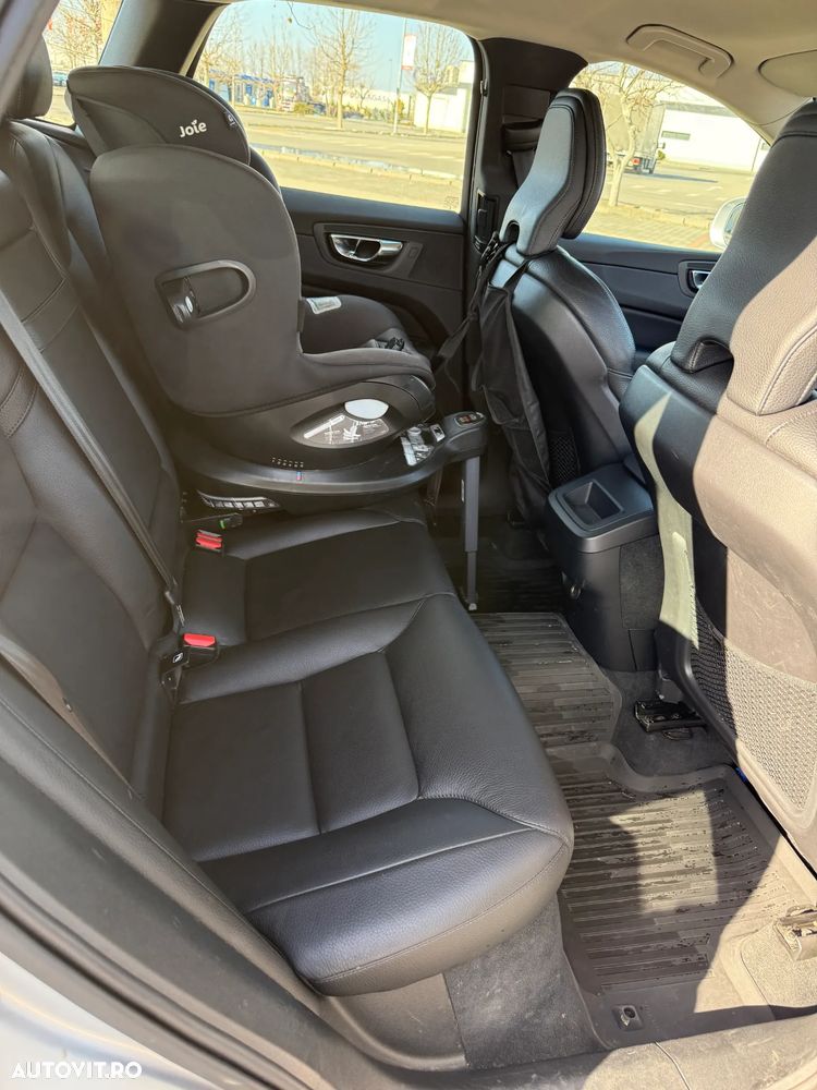 Volvo XC 60 D4 AWD Geartronic Inscription - 11