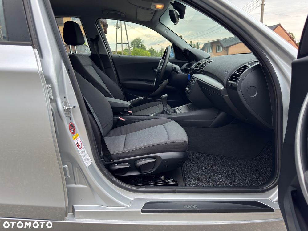 BMW Seria 1 - 29