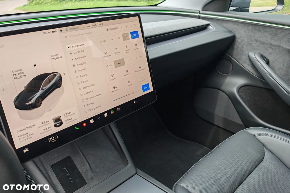 Tesla Model 3 Long Range AWD - 24