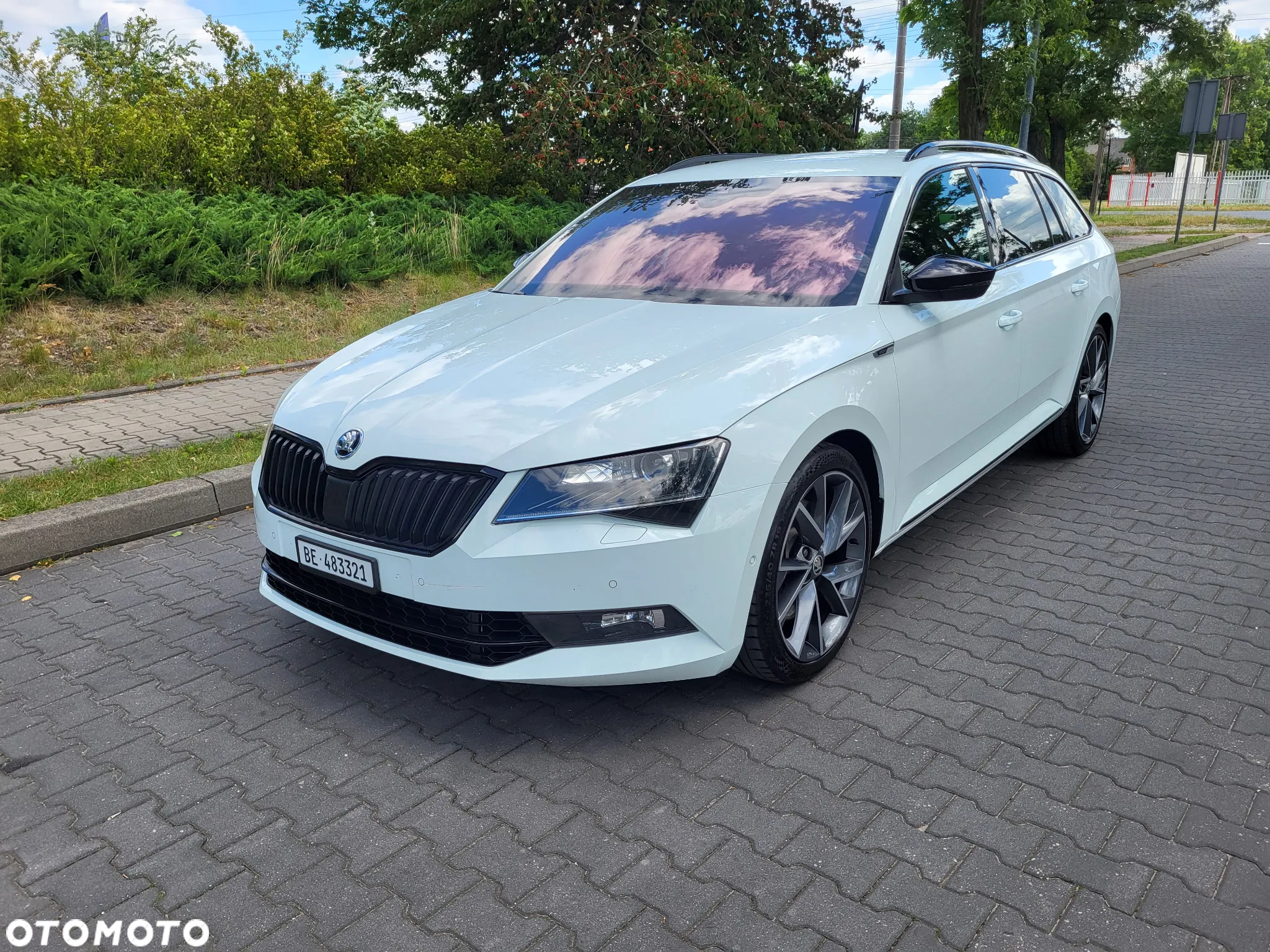 Skoda Superb 2.0 TSI 4x4 DSG Sportline - 2