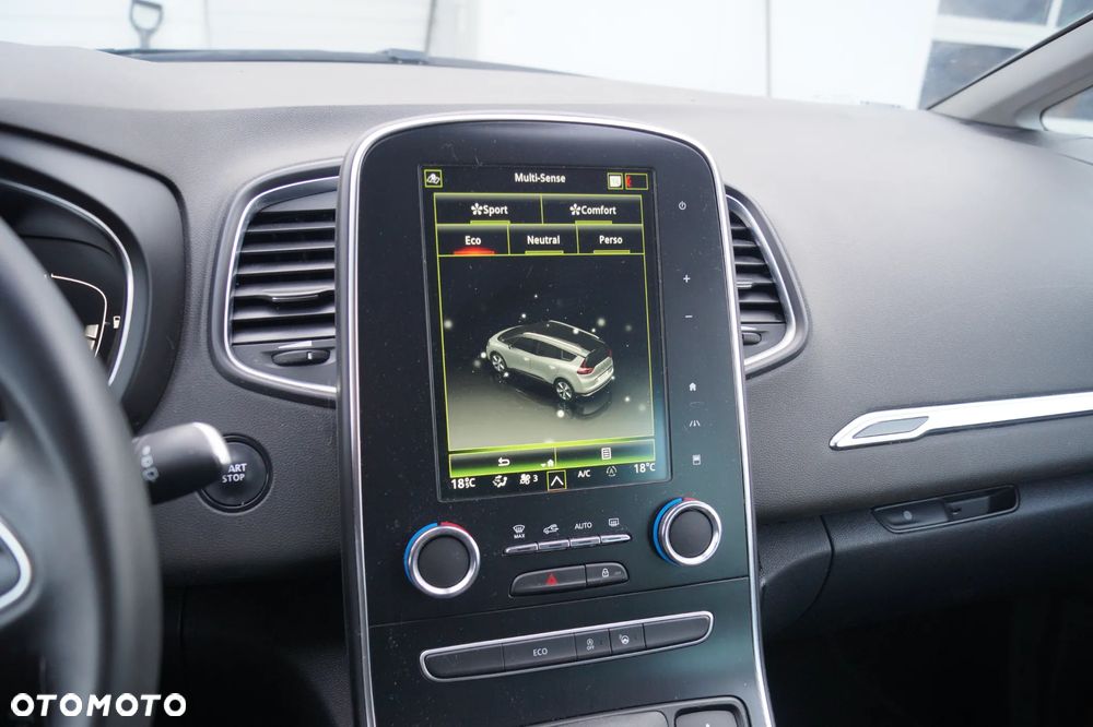 Renault Grand Scenic - 18