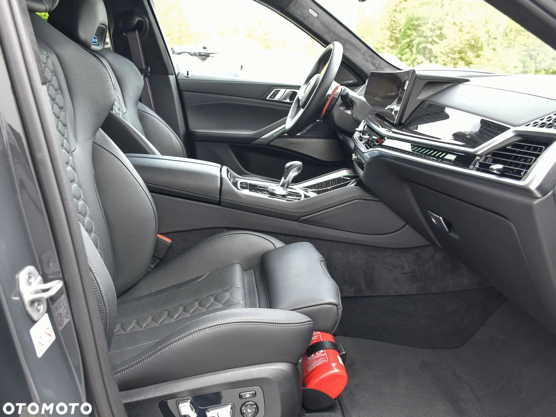 BMW X6M - 19