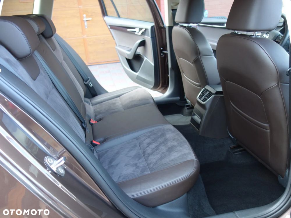 Skoda Octavia 2.0 TDI L&K - 23