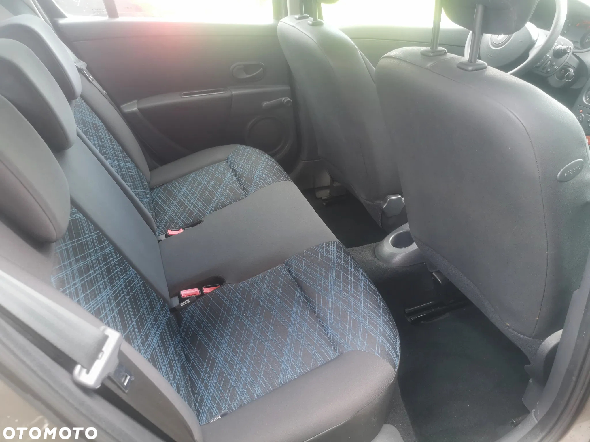 Renault Clio 1.2 16V 75 Dynamique - 12